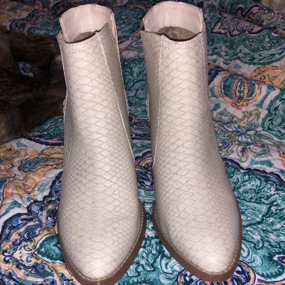 Cream snakeskin booties